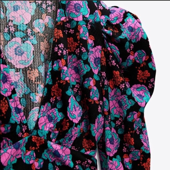 ZARA  FLORAL PRINT DRAPED DRESS PINK | 4437/326 M - Picture 4 of 7